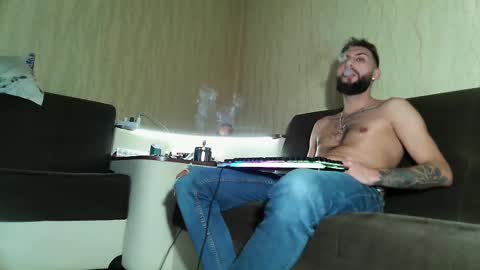 Snapshot of jamienoxus chatting on 02.23.25 Robbie online show from 02.23.25