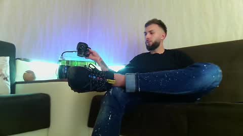 Snapshot of jamienoxus chatting on 03.05.25 Robbie online show from 03.05.25