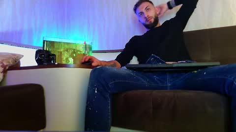 Snapshot of jamienoxus chatting on 03.07.25 Robbie online show from 03.07.25