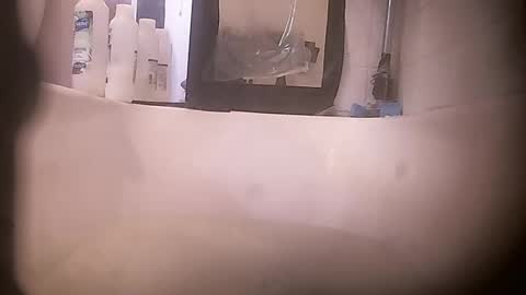 Snapshot of jamwarnerone chatting on 11.02.25 Bootyshows online show from 11.02.25