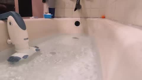 Snapshot of jamwarnerone chatting on 11.30.25 Bootyshows online show from 11.30.25