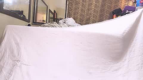 Snapshot of jamwarnerone chatting on 12.19.25 Bootyshows online show from 12.19.25