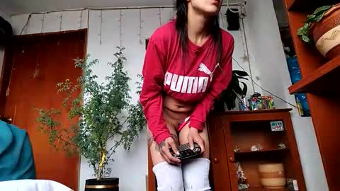 janariivera1 online show from 04.29.26