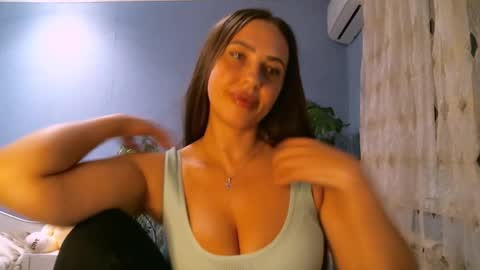 Snapshot of jane_bloempje chatting on 12.23.25 Jane and sheron online show from 12.23.25