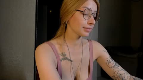 Snapshot of jane_bright chatting on 02.04.25 Jane online show from 02.04.25