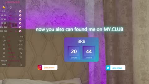 Snapshot of jane_meys chatting on 03.04.25 your kitty JANE roawww online show from 03.04.25