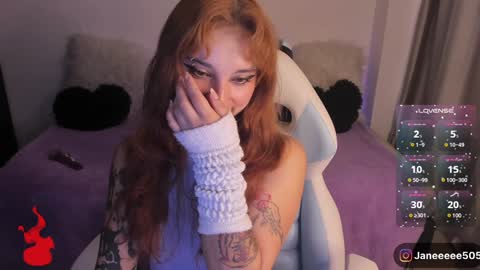 Snapshot of janee_lane chatting on 12.20.24 Jane online show from 12.20.24