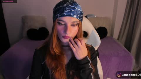 Snapshot of janee_lane chatting on 12.28.24 Jane online show from 12.28.24