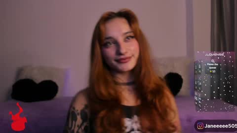 Snapshot of janee_lane chatting on 01.11.25 Jane online show from 01.11.25