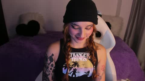 Snapshot of janee_lane chatting on 02.08.25 Jane online show from 02.08.25