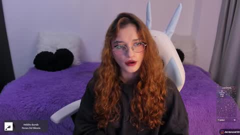 Snapshot of janee_lane chatting on 03.11.25 Jane online show from 03.11.25