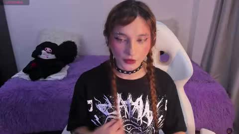 Snapshot of janee_lane chatting on 10.07.25 Jane online show from 10.07.25