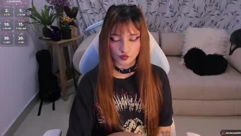 Snapshot of janee_lane chatting on 10.17.25 Jane online show from 10.17.25