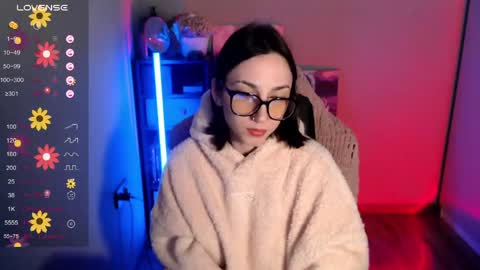 Snapshot of janeroger chatting on 05.19.26 Jane Roger online show from 05.19.26
