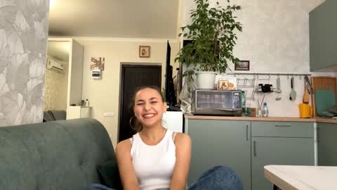 Snapshot of janethfederico chatting on 11.15.25 Lina online show from 11.15.25