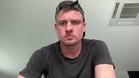 Snapshot of janettarobin chatting on 02.06.26 RoJan online show from 02.06.26