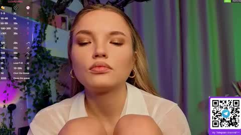 Hi Im Alice and here youll find something online show from 12.04.25