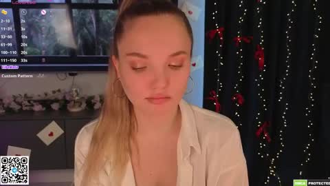 Hi Im Alice and here youll find something online show from 04.25.26