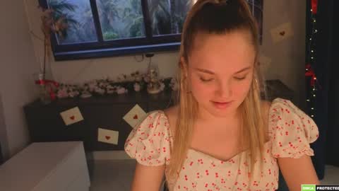 Hi Im Alice and here youll find something online show from 04.29.26