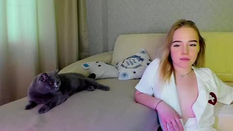 Snapshot of janice_sweet chatting on 12.13.24 Janice online show from 12.13.24