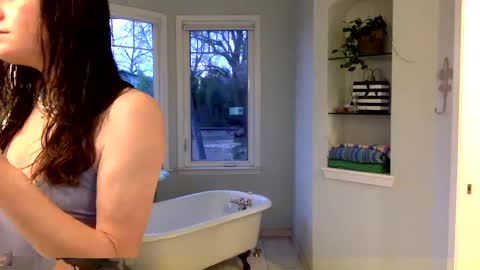 janicepepper online show from 01.04.25