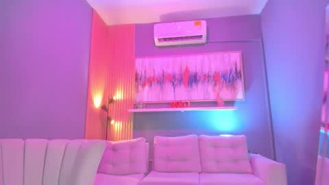 Janinne  online show from 02.20.26