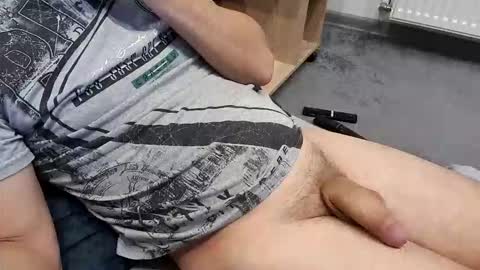 Snapshot of jankago chatting on 10.30.25 jankago online show from 10.30.25