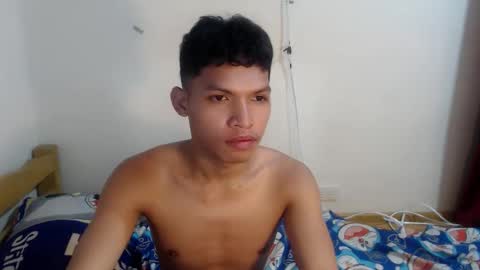 janlloyd04 online show from 10.22.25