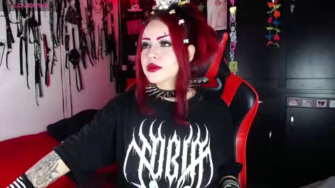 Snapshot of janna_ink chatting on 12.31.24 online show from 12.31.24