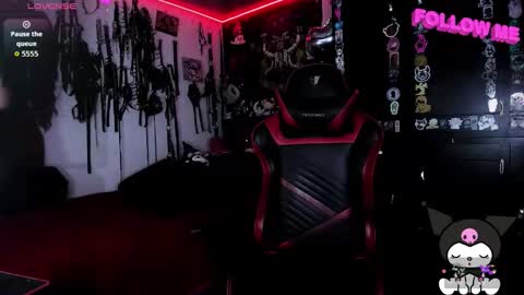 Snapshot of janna_ink chatting on 09.25.25 online show from 09.25.25