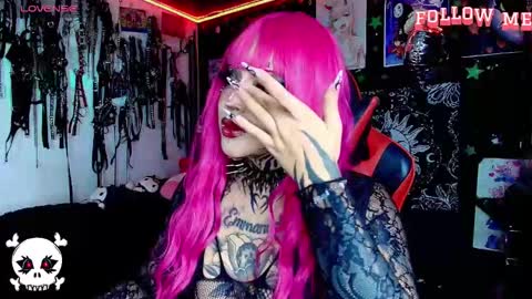 Snapshot of janna_ink chatting on 02.19.26 online show from 02.19.26