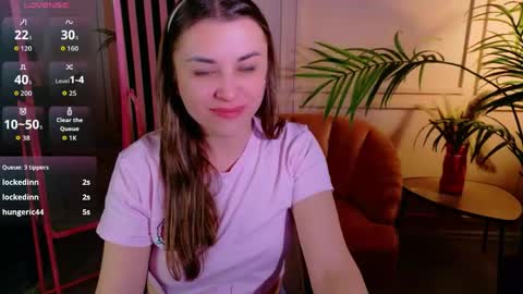 Snapshot of janne_fisher chatting on 04.19.26 Janne online show from 04.19.26