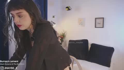   jmaybe e online show from 10.03.25