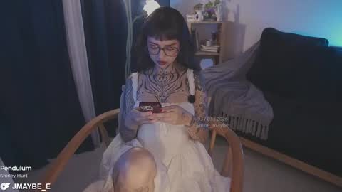 Snapshot of janne_maybe chatting on 03.03.26 jmaybe e online show from 03.03.26