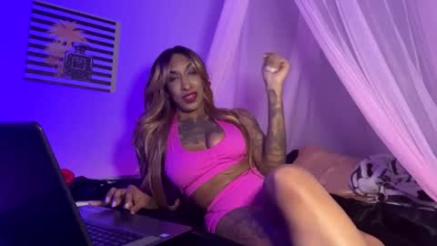 JanuaryVice online show from 11.17.25