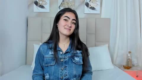 Snapshot of jaslyn__smith chatting on 12.31.24 Jaslyn online show from 12.31.24