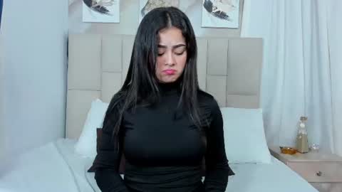 Snapshot of jaslyn__smith chatting on 02.15.25 Jaslyn online show from 02.15.25