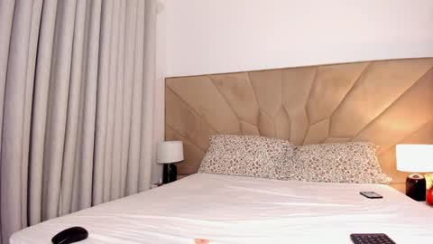 Snapshot of jasmin_melons chatting on 11.24.25 jasmin_melons online show from 11.24.25