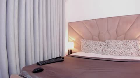 Snapshot of jasmin_melons chatting on 11.27.25 jasmin_melons online show from 11.27.25