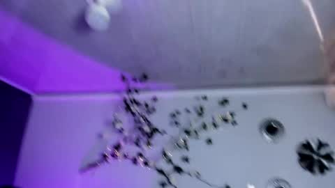 Snapshot of jasmincollin25 chatting on 05.26.26 JASMIN online show from 05.26.26
