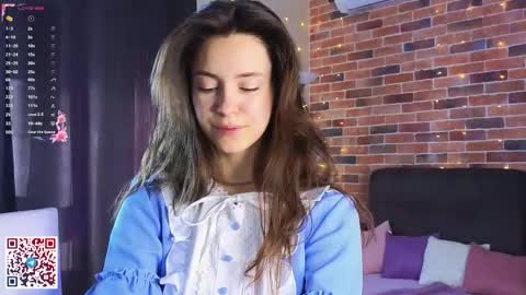 Chloe online show from 10.13.25