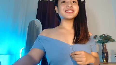 Snapshot of jasmine_arousal chatting on 11.11.25 JASMINE online show from 11.11.25