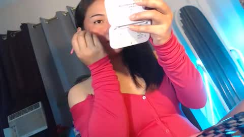 Snapshot of jasmine_arousal chatting on 11.19.25 JASMINE online show from 11.19.25