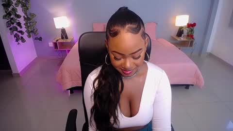 Instagram jasminecampbell1  online show from 02.19.25