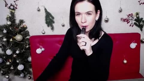 Snapshot of jasminekouch chatting on 01.14.25 JasmineKouch online show from 01.14.25