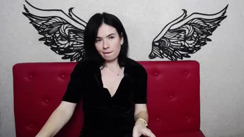 Snapshot of jasminekouch chatting on 01.25.25 JasmineKouch online show from 01.25.25