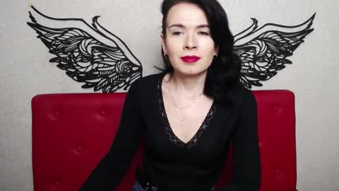 Snapshot of jasminekouch chatting on 02.04.25 JasmineKouch online show from 02.04.25