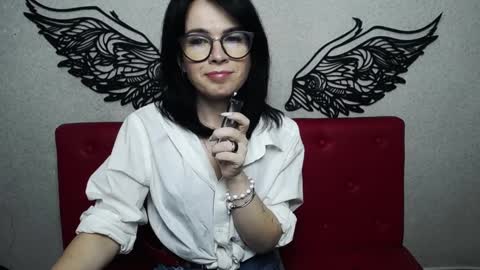 Snapshot of jasminekouch chatting on 02.09.25 JasmineKouch online show from 02.09.25