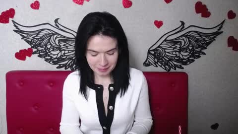 Snapshot of jasminekouch chatting on 03.06.25 JasmineKouch online show from 03.06.25