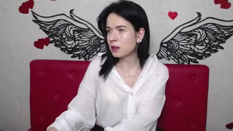 Snapshot of jasminekouch chatting on 03.08.25 JasmineKouch online show from 03.08.25